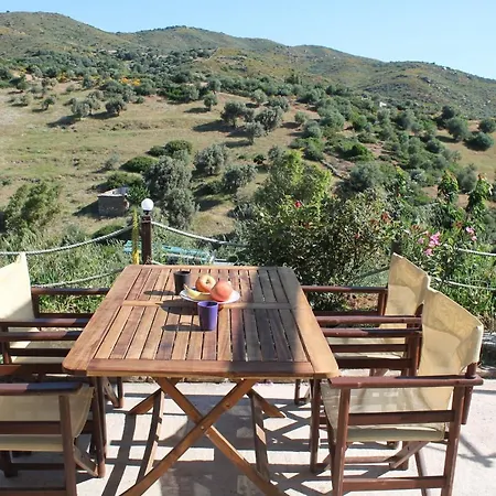 Hébergement de vacances το πέτρινο - Stonehouse Petriaí